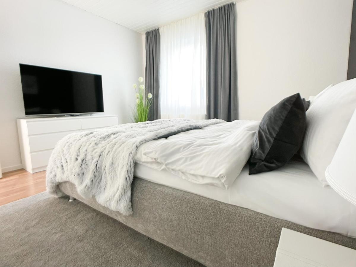 נירנברג M-Style 01 Apartment Mit Terrasse Und Gasgrill, 24H Self-Check-In, Free Parking, Netflix מראה חיצוני תמונה